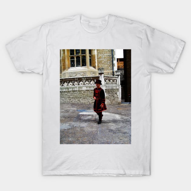 London. Tower of London, a Beefeater. Great Britain 2009 T-Shirt by IgorPozdnyakov